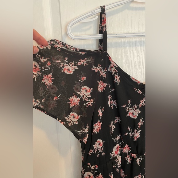 Rickis off shoulder dress - Picture 3 of 4